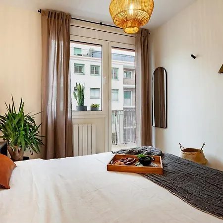 Isilf - 2 Bedrooms And Balcony In Sant Gervasi Apartment *