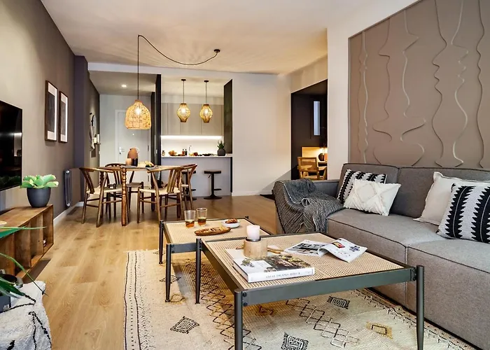 Isilf - 2 Bedrooms And Balcony In Sant Gervasi アパート *
