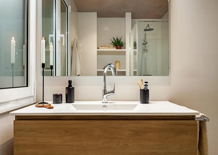 Isilf - 2 Bedrooms And Balcony In Sant Gervasi アパート バルセロナ